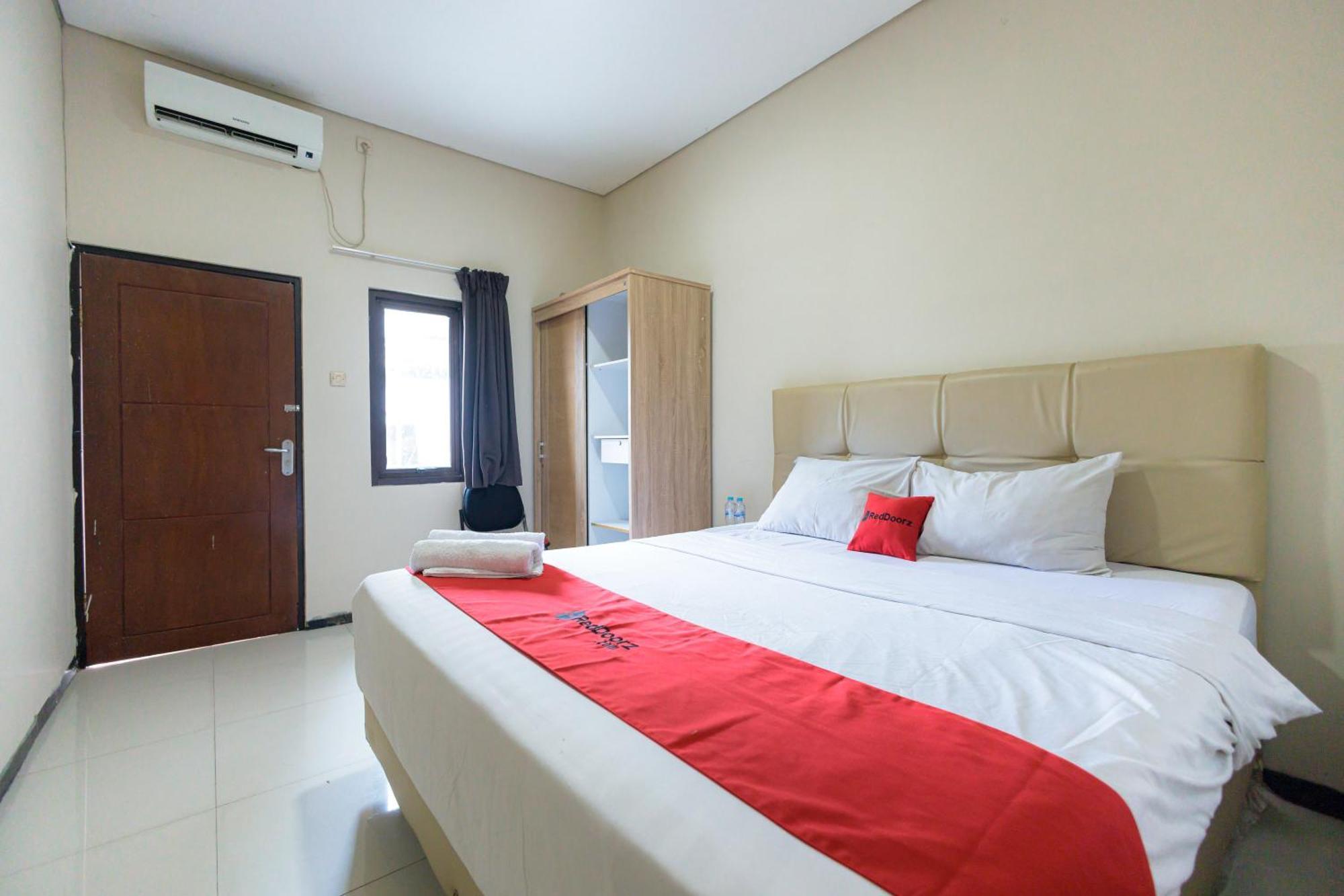 Reddoorz At Osuko Residence Sukomanunggal Jaya Sorabaya Extérieur photo
